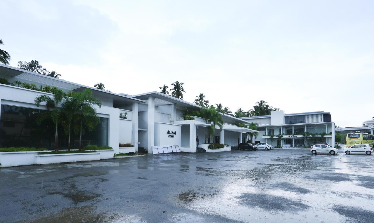 Treebo Trend Al Saj Convention Centre Kazhakuttam ภายนอก รูปภาพ