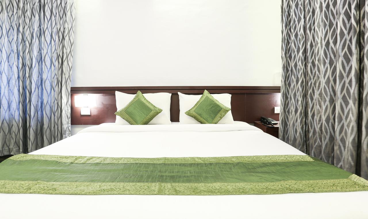 Treebo Trend Al Saj Convention Centre Kazhakuttam ภายนอก รูปภาพ
